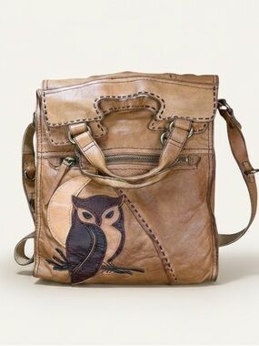 Lucky Brand Abbey Road “Wise One” Leather Messenger Bag